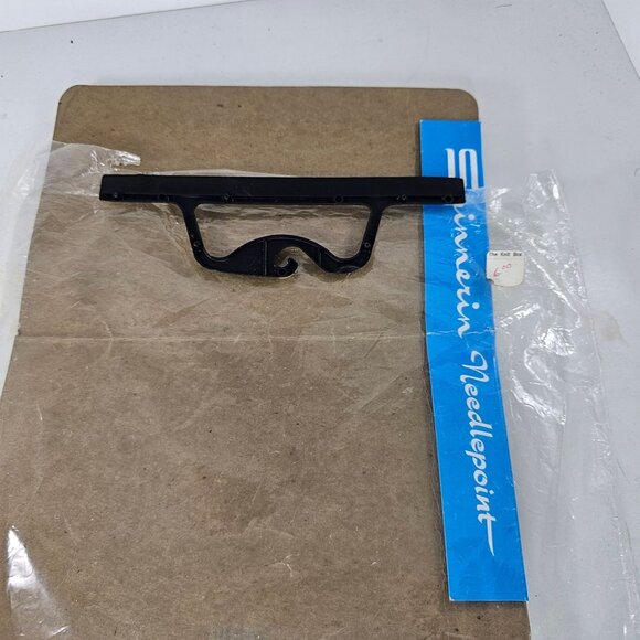 Vintage Spinnerin Needlepoint Eyeglass Case Kit Completed Ready To Put Together - Picture 6 of 8